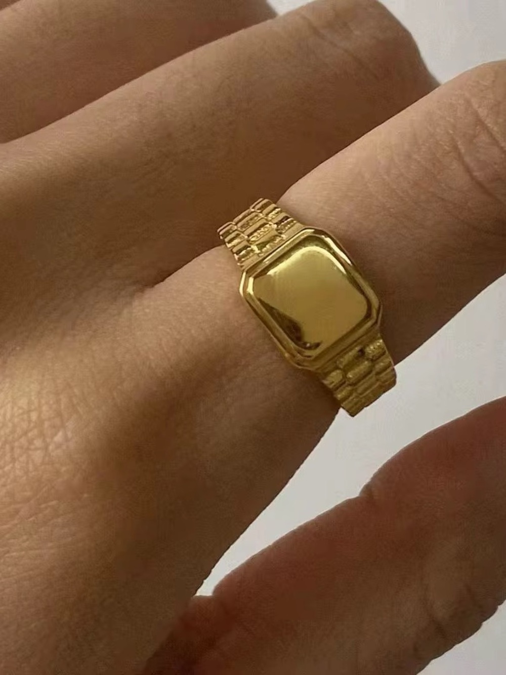 SIZE 8 | 18K Gold Plated Vintage Inspired Square Ring